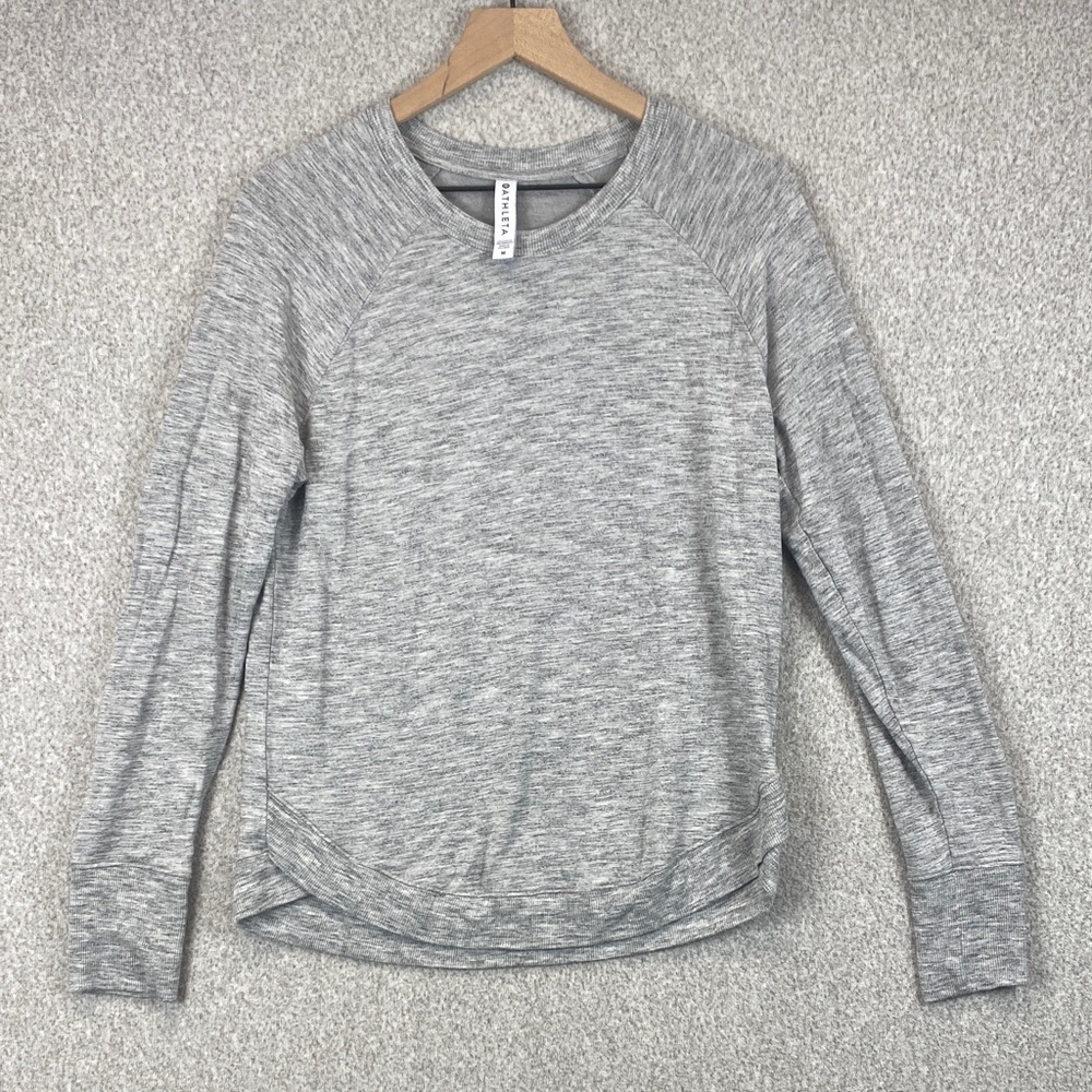 Athleta long sleeve tee M activewear casual  loungewear yoga workout